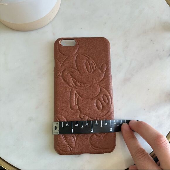 Disney Parks D- Tech Simulated Leather Mickey Mouse IPhone 6s Phone Skin Case - Picture 5 of 7